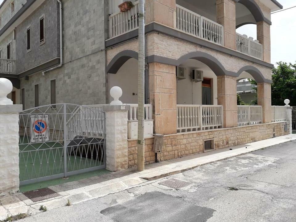 Appartamento Acquamarina Torre Canne Dış mekan fotoğraf